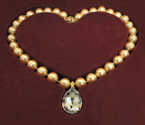 Cultured Pearl Necklace and Earrings